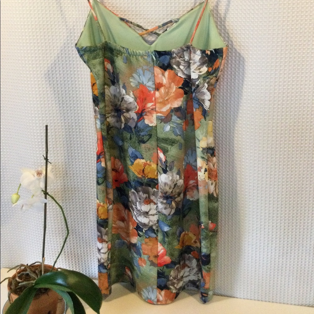 💗7xHP!💗 La Scala | Floral Mini Dress - Picture 7 of 16